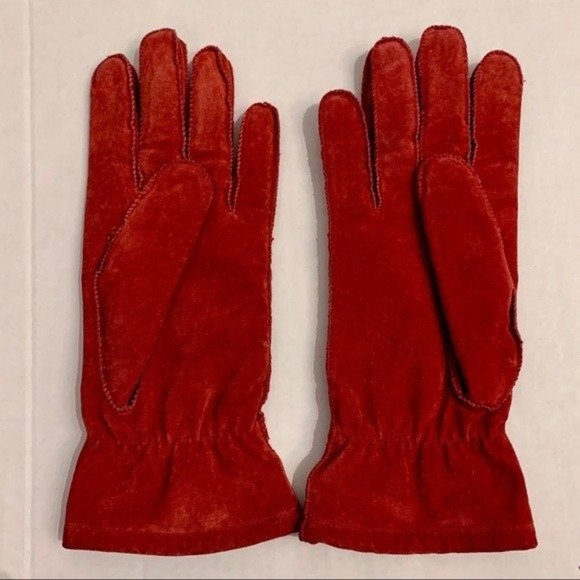 Red Leather gloves winter fall size medium women’s - Picture 3 of 6